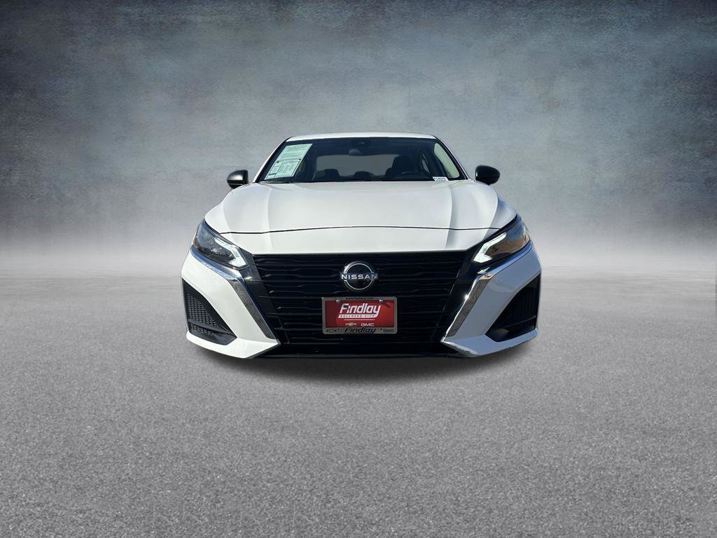 Used 2025 Nissan Altima 2.5 SV FWD image 9
