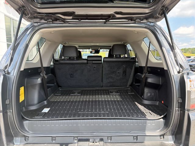 Used 2023 Toyota 4Runner Limited AWD/4WD image 38