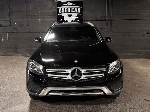 Used 2017 Mercedes-Benz GLC 300 4MATIC image 8
