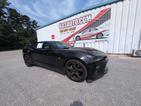 Used 2018 Chevrolet Camaro SS RWD image 1