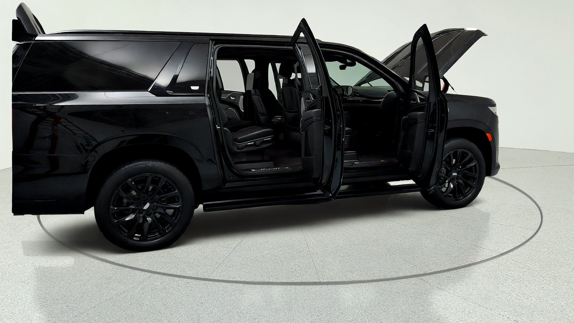 Used 2023 Cadillac Escalade ESV Sport Platinum w/ LPO, ONYX Package AWD/4WD image 13