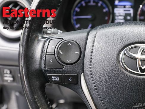 Used 2018 Toyota RAV4 Limited image 15