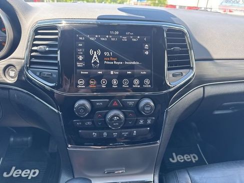 Used 2022 Jeep Grand Cherokee Limited AWD/4WD image 11