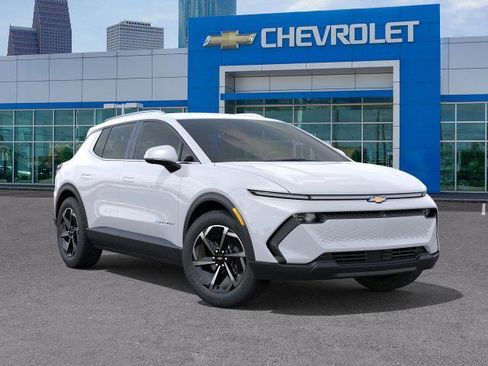 New 2026 Chevrolet Equinox EV LT image 22