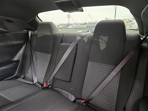 Certified 2022 Dodge Challenger R/T image 15