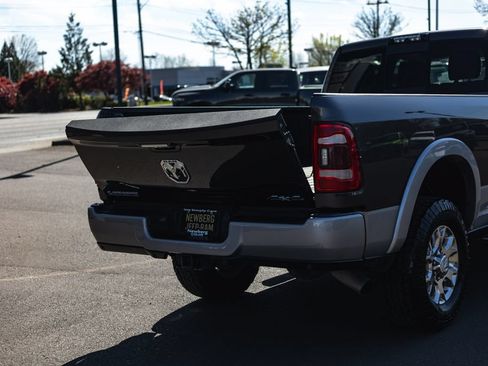 Used 2020 RAM 3500 Laramie AWD/4WD image 10