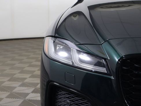 Used 2024 Jaguar XF R-Dynamic SE image 17