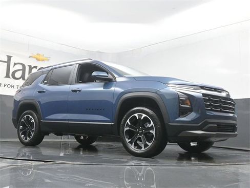 New 2026 Chevrolet Equinox LT w/ Convenience Package II image 2