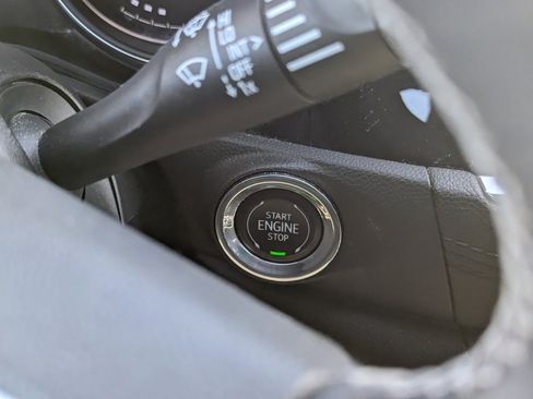 Used 2023 Buick Encore GX Essence w/ Experience Buick Package image 32