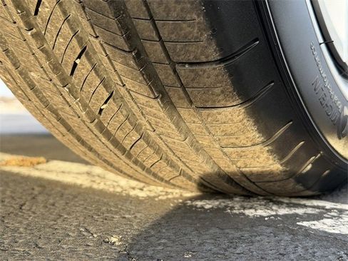 Used 2024 Toyota Corolla Cross L image 12