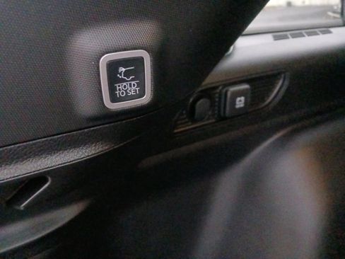 Used 2025 Jeep Grand Cherokee Laredo X w/ Luxury Tech Group I image 30