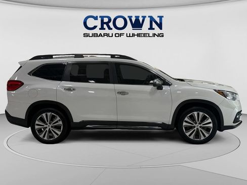Used 2022 Subaru Ascent Touring AWD/4WD image 2