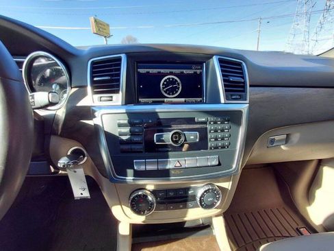 Used 2015 Mercedes-Benz ML 350 2WD w/ Premium 1 Package image 20