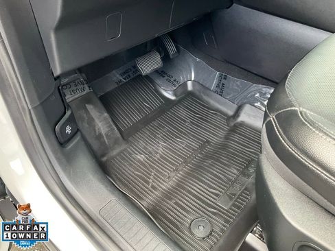 Used 2020 Ford Escape Titanium AWD/4WD image 20