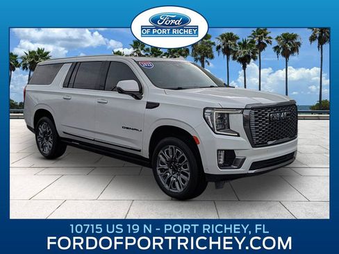 Used 2023 GMC Yukon XL Denali Ultimate AWD/4WD image 1
