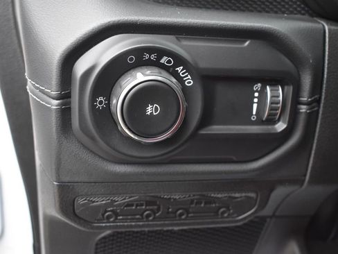 Used 2024 Jeep Wrangler Unlimited Rubicon 392 image 28