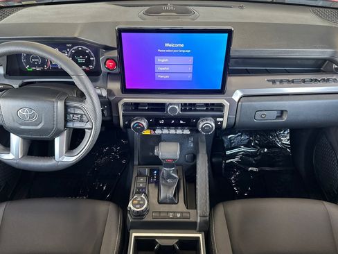 Used 2024 Toyota Tacoma TRD Off-Road w/ TRD Off Road Upgrade Package image 12