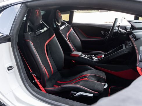 Used 2023 Lamborghini Huracan Tecnica RWD image 39