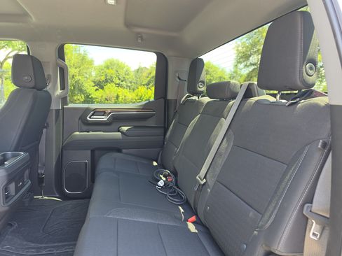 Certified 2023 Chevrolet Silverado 1500 LT AWD/4WD image 22