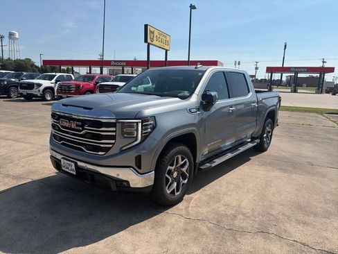New 2026 GMC Sierra 1500 SLT w/ SLT Premium Plus Package AWD/4WD image 2