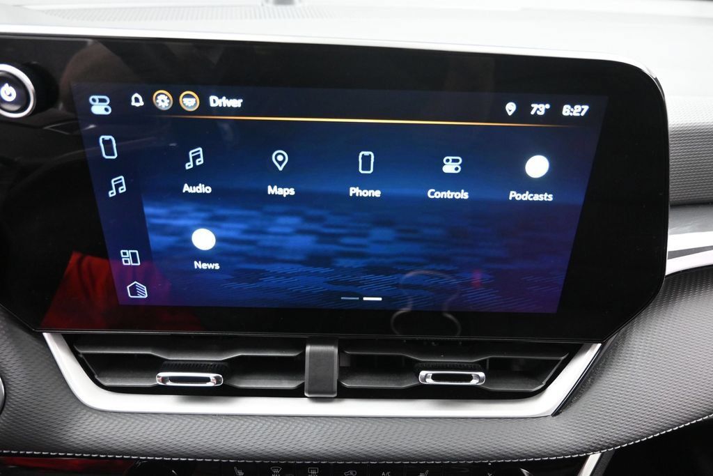 Used 2025 Chevrolet Equinox LT AWD/4WD image 19
