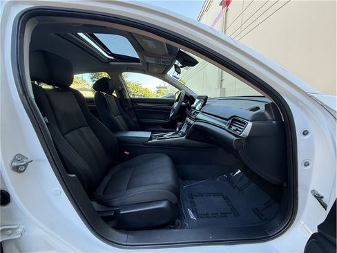 Used 2019 Honda Accord EX image 15