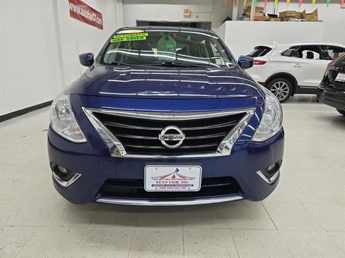 Used 2018 Nissan Versa SV w/ SV Special Edition image 2