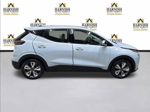 Used 2023 Chevrolet Bolt EUV LT w/ Convenience Package image 7