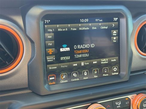 Used 2022 Jeep Gladiator Mojave w/ Trailer Tow Package image 29