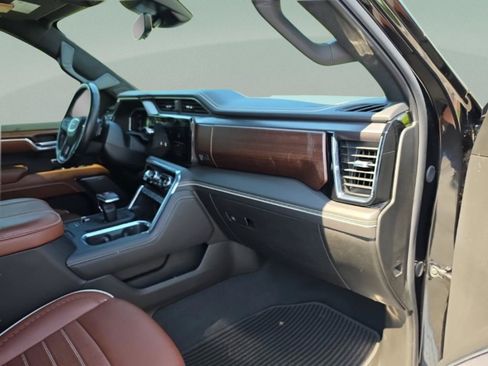 Used 2024 GMC Sierra 1500 Denali Ultimate AWD/4WD image 28