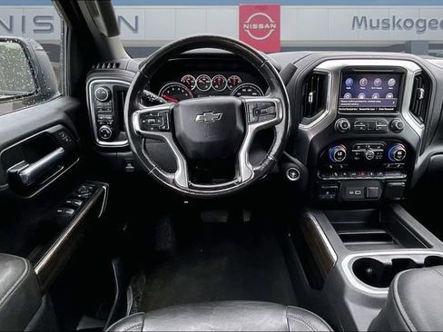 Used 2020 Chevrolet Silverado 1500 RST AWD/4WD image 9