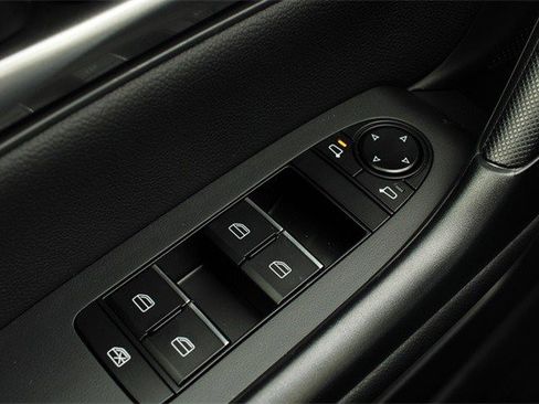 Certified 2025 MAZDA CX-50 AWD 2.5 S w/ Premium Package image 17