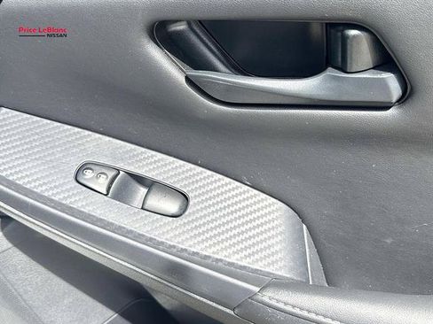 Used 2025 Nissan Sentra S FWD image 13
