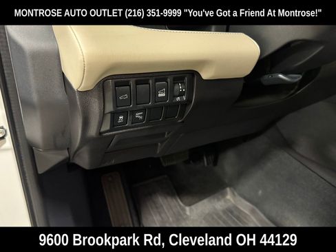 Used 2019 Subaru Ascent Limited w/ Popular Package #2 image 16