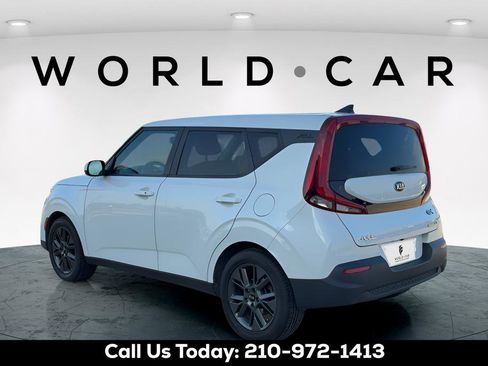Used 2020 Kia Soul EX FWD image 5