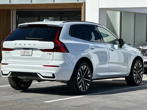 New 2026 Volvo XC60 T8 Ultra w/ Climate Package image 5