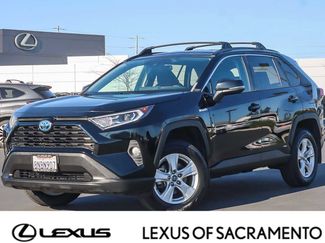 Used 2020 Toyota RAV4 XLE video 1