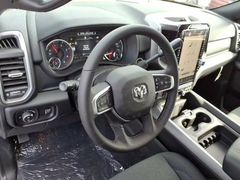 New 2026 RAM 3500 Big Horn AWD/4WD image 6