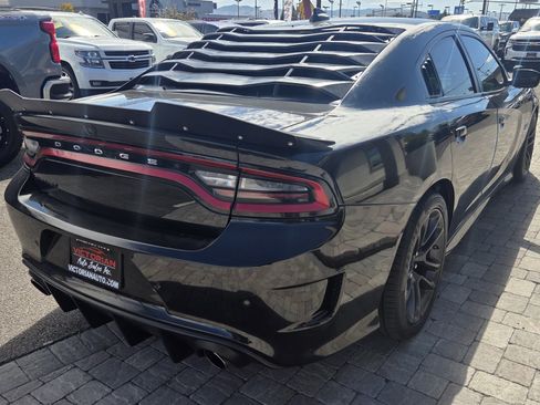 Used 2020 Dodge Charger Scat Pack w/ Plus Group RWD image 5