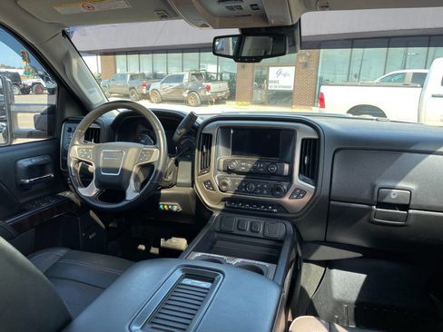 Used 2016 GMC Sierra 3500 Denali w/ Duramax Plus Package image 30