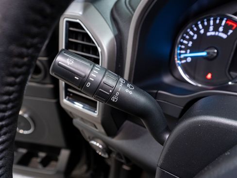 Used 2020 Ford Expedition XLT w/ Equipment Group 202A image 28