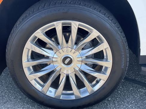 Used 2021 Cadillac Escalade ESV Premium Luxury w/ Performance Package image 43