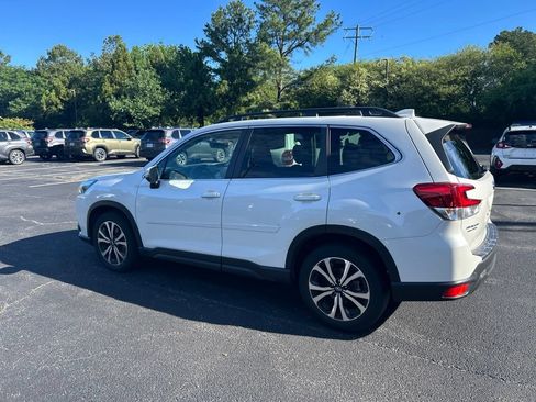 Used 2023 Subaru Forester Limited AWD/4WD image 8