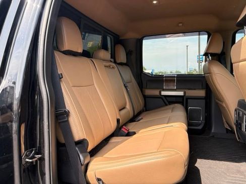 Used 2022 Ford F250 Lariat w/ Lariat Ultimate Package AWD/4WD image 14