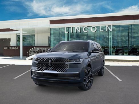 New 2026 Lincoln Navigator L Reserve AWD/4WD image 2
