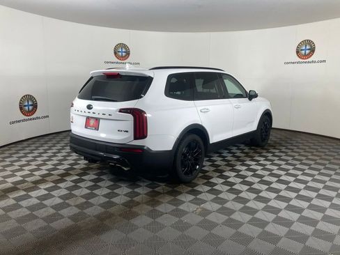 Used 2021 Kia Telluride EX w/ EX Premium Package AWD/4WD image 18
