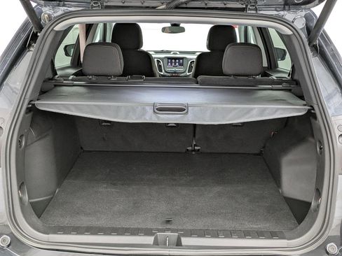 Used 2023 Chevrolet Equinox LT w/ Driver Convenience Package image 11