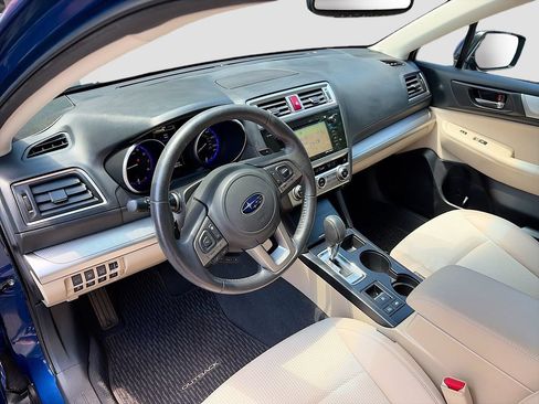 Used 2016 Subaru Outback 2.5i Premium AWD/4WD image 9