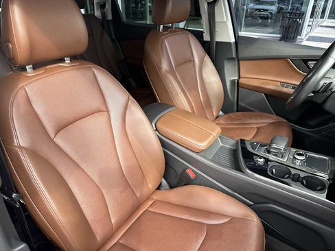 Used 2019 Audi Q7 3.0T Prestige w/ Prestige Package image 31