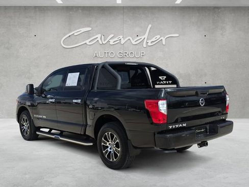 Used 2020 Nissan Titan SV w/ SV Convenience Package image 14